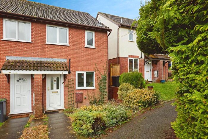 2 Bedroom End Of Terrace House For Sale In Badgers Way, Sturminster Newton, DT10