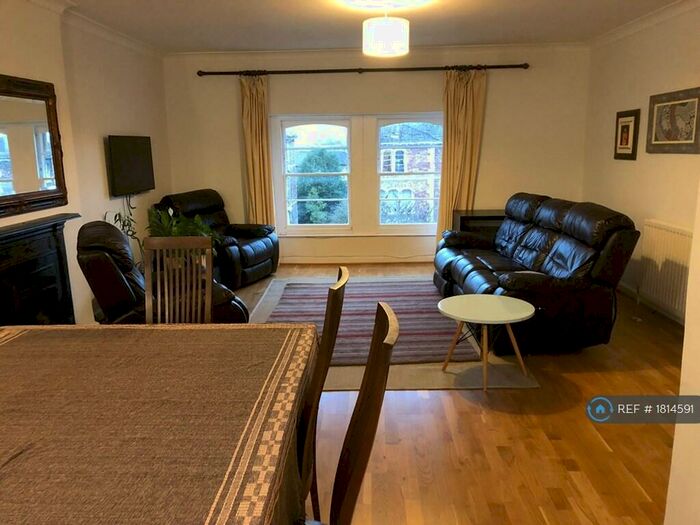 2 Bedroom Flat To Rent In Apsley Road, Bristol, BS8