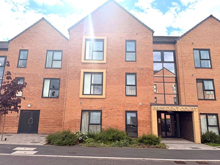 2 Bedroom Flat To Rent In Medina Close, Warrington, WA3