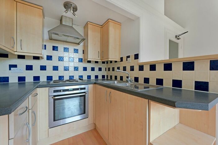 Studio To Rent In Portsmouth Road, Surbiton, KT6