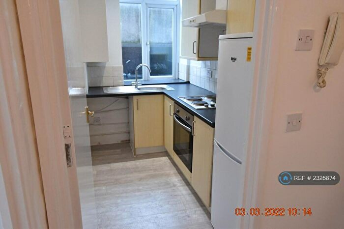 1 Bedroom Flat To Rent In Park Street, Luton, LU1