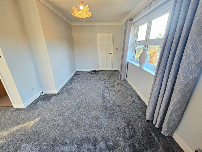 2 Bedroom Bungalow To Rent In Alfred Avenue, Nottingham, Nottinghamshire, NG3