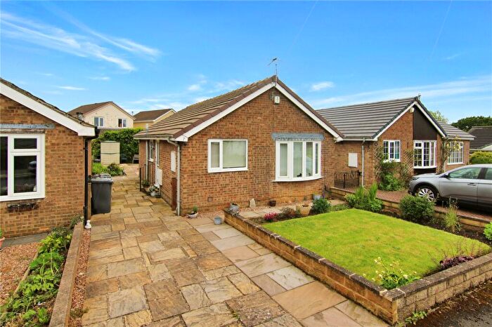 2 Bedroom Bungalow For Sale In Jennings Close, Silsden, BD20