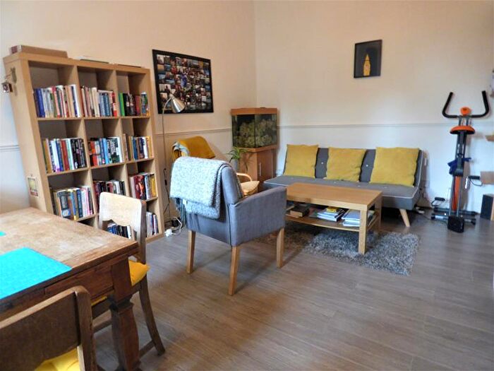 1 Bedroom Flat To Rent In New Church Court, SE19