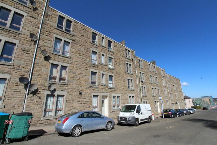 2 Bedroom Flat To Rent In Hill Street, Strathmartine, Dundee, DD3