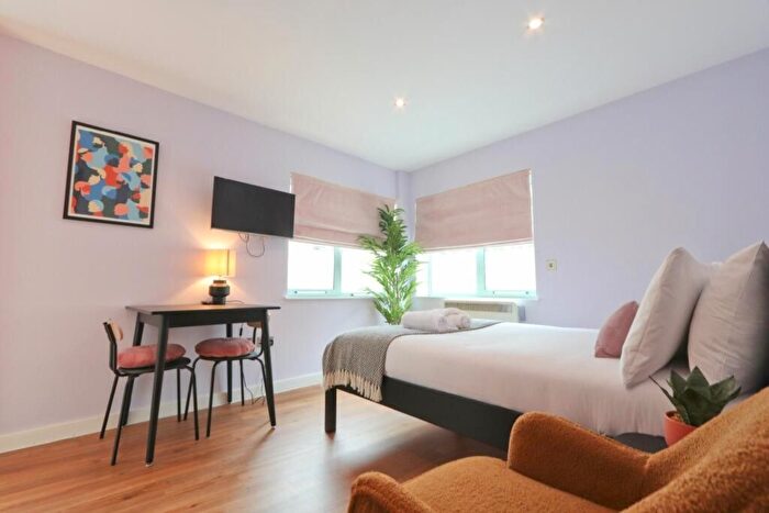 Studio To Rent In Amberley Road, London, W9