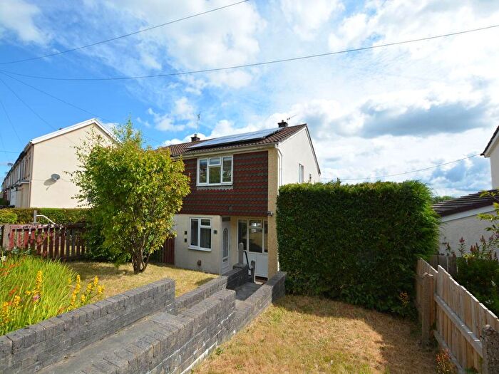 2 Bedroom Semi-Detached House To Rent In Albany Road, Blackwood, NP12