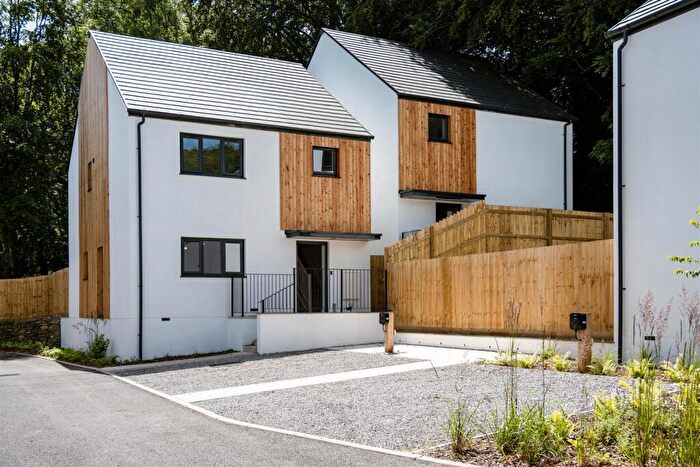 4 Bedroom Detached House For Sale In Roselyon Gardens, Par, PL24