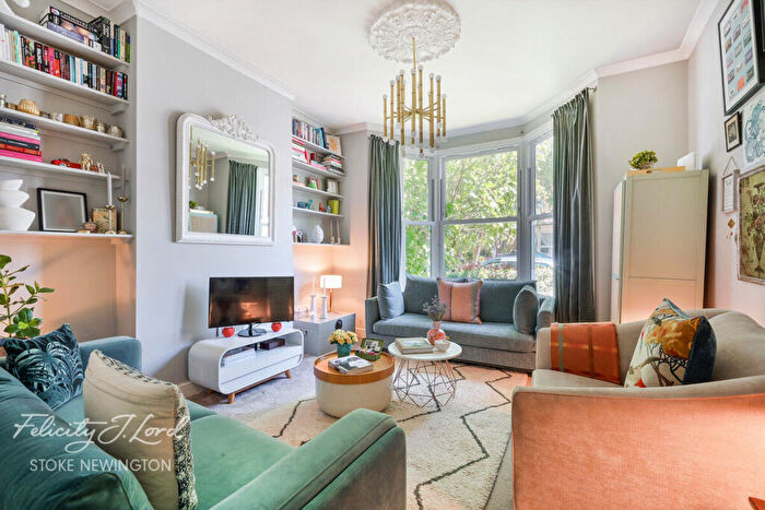 1 Bedroom Flat For Sale In Jenner Road, London, N16