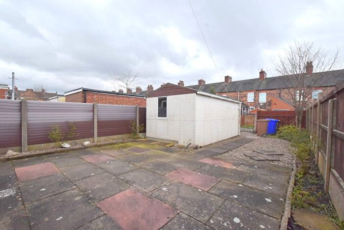 2 Bedroom Bungalow To Rent In Gleneagles Crescent, Birches Head, Stoke-On-Trent, ST1