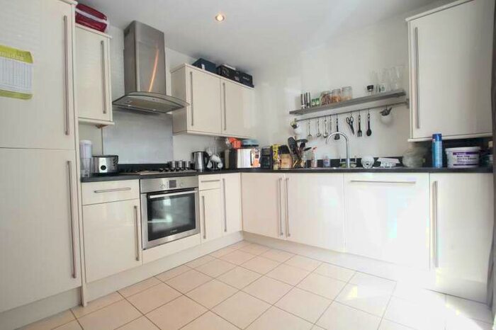 1 Bedroom Apartment To Rent In Woking, GU21