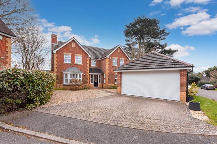 4 Bedroom Detached House For Sale In Abell Gardens, Maidenhead, SL6
