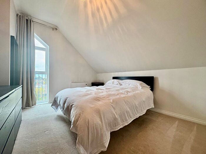 2 Bedroom Apartment To Rent In Taverners Way, Hoddesdon, EN11