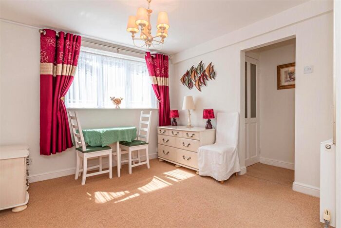 4 Bedroom Detached House For Sale In London Road, Shardlow, Derby, DE72