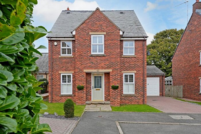 4 Bedroom Detached House For Sale In Kent House Close, Ridgeway., S12
