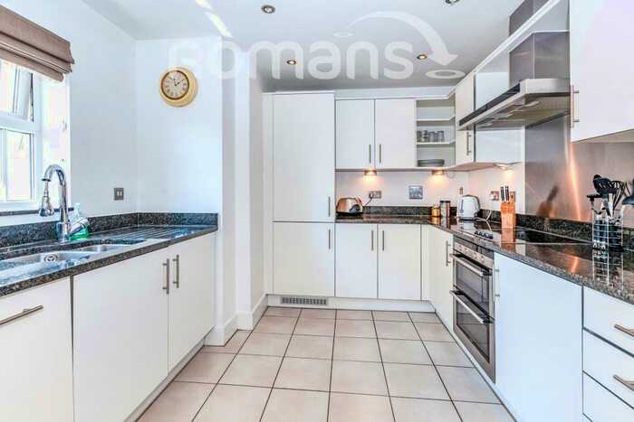 2 Bedroom Apartment To Rent In Frances Road, SL4