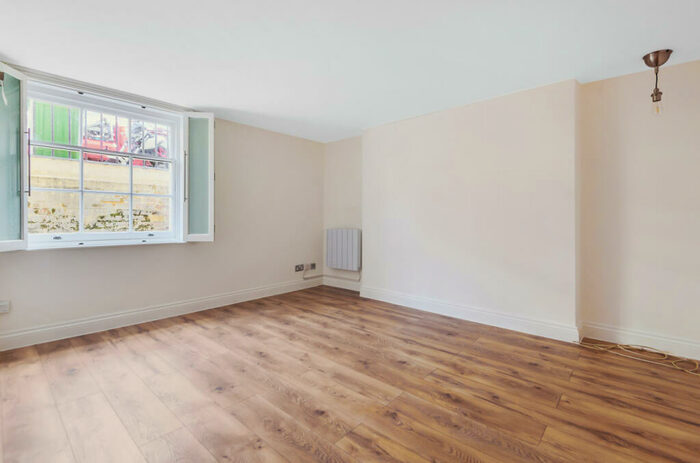 2 Bedroom Apartment To Rent In Latimer Gate, Bernard Street, Southampton, Hampshire, SO14