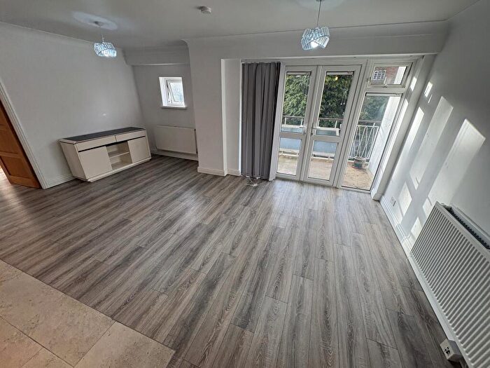 2 Bedroom Flat To Rent In Melville Road, Birmingham, B16