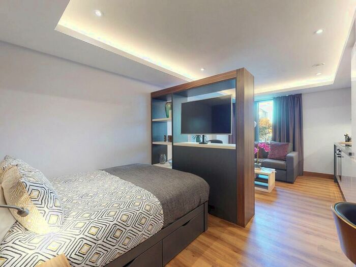 Apartment To Rent In Apt, Oasis Residence #, LS2