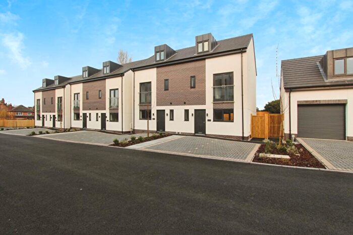 3 Bedroom Semi-Detached House To Rent In Tulip Street, Beeston, NG9