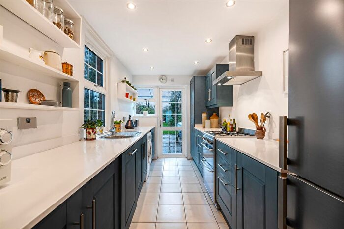 2 Bedroom Terraced House For Sale In Bourne Avenue, Windsor, SL4