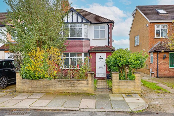 3 Bedroom End Terrace House For Sale In Darley Road, Edmonton, N9