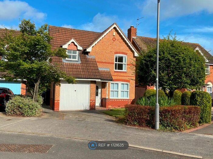 3 Bedroom Detached House To Rent In Gillercomb Close, West Bridgford, Nottingham, NG2