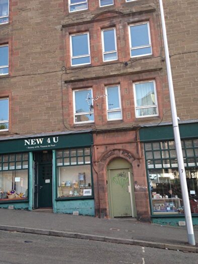 1 Bedroom Flat To Rent In /, Hilltown, Dundee, DD3