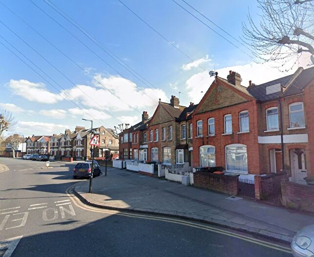 4 Bedroom Terraced House To Rent In Central Park, East Ham, E6