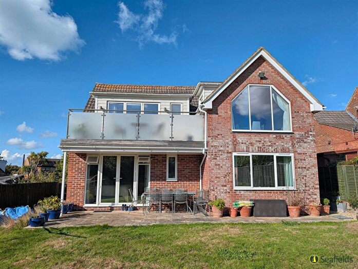 3 Bedroom Detached House For Sale In Seaview, PO34