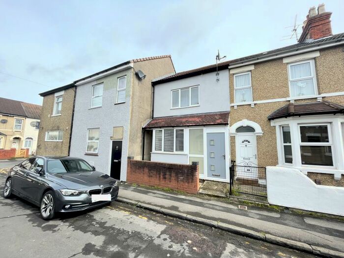 3 Bedroom Terraced House To Rent In Swindon, Wiltshire, SN2