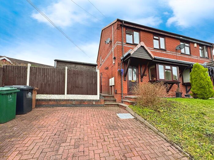 3 Bedroom Semi-Detached House For Sale In Birch Avenue, Newhall, Swadlincote, Derbyshire, DE11