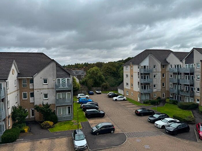 2 Bedroom Flat To Rent In Hawk Brae, Livingston, West Lothian, EH54