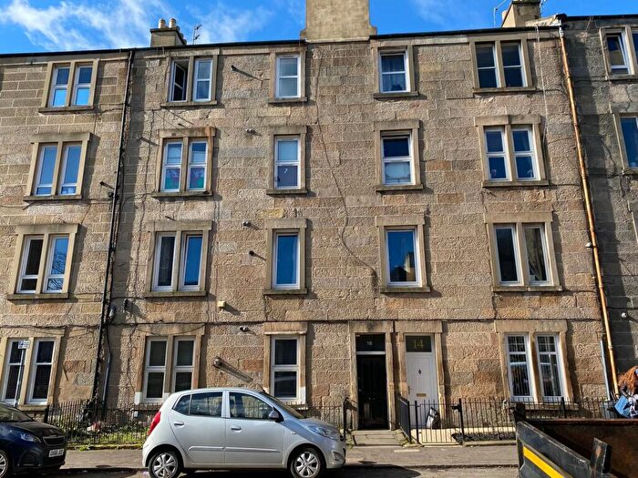 2 Bedroom Flat To Rent In Orwell Place, Edinburgh, EH11