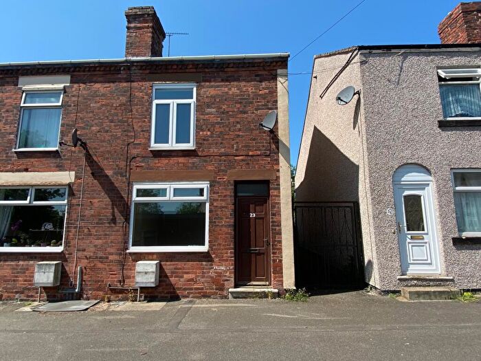 2 Bedroom End Of Terrace House To Rent In The Square, Danesmoor, Chesterfield, S45