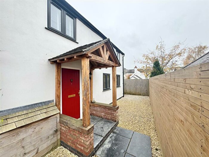 4 Bedroom Semi-Detached House For Sale In Mill Road, Ullesthorpe, Lutterworth, LE17