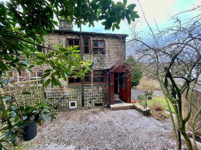 2 Bedroom End Of Terrace House To Rent In Spa Terrace, Cragg Vale, HX7