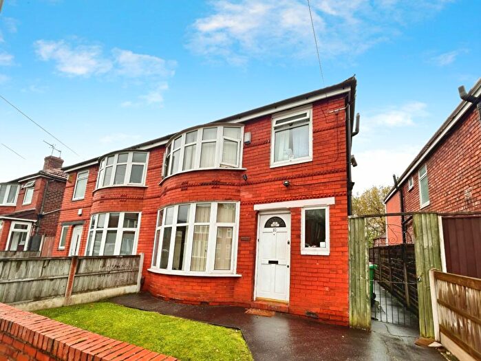 6 Bedroom Semi-Detached House To Rent In Weld Road, Manchester, M20