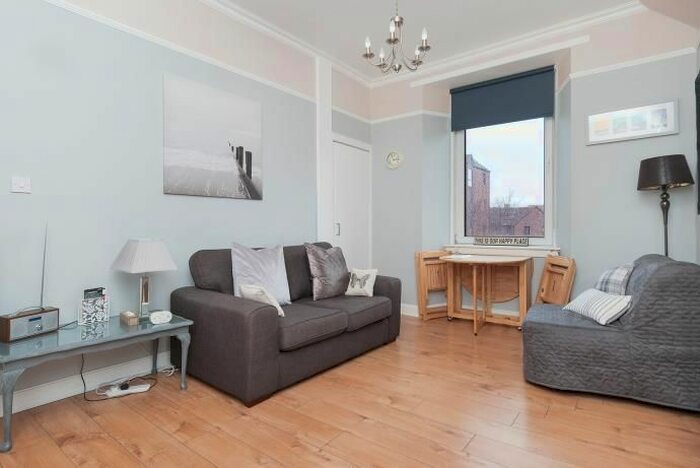 1 Bedroom Flat To Rent In Kings Road, Edinburgh, EH15