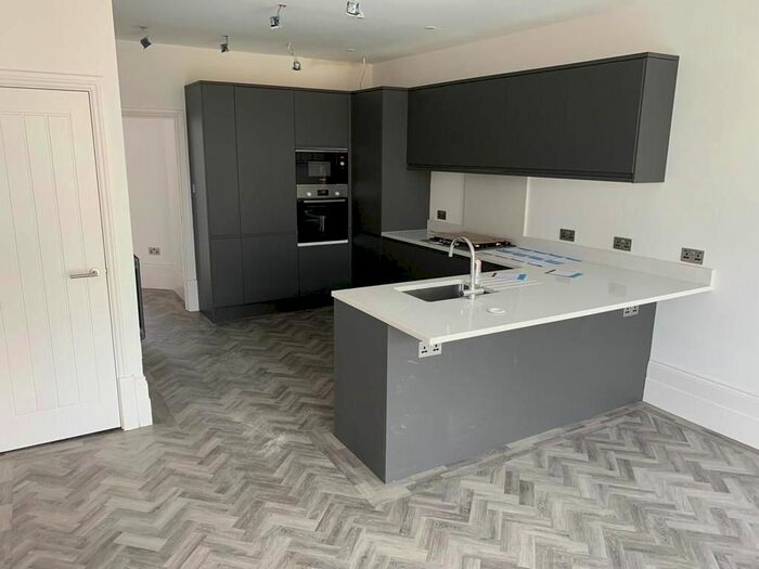 4 Bedroom Terraced House To Rent In Bedford Road, East Ham, London, E6