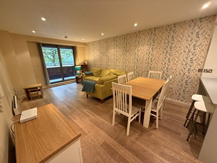 2 Bedroom Apartment To Rent In Castlegate, Chester Road, Manchester, M15