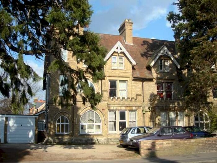 2 Bedroom House To Rent In Iffley Road, Oxford, OX4