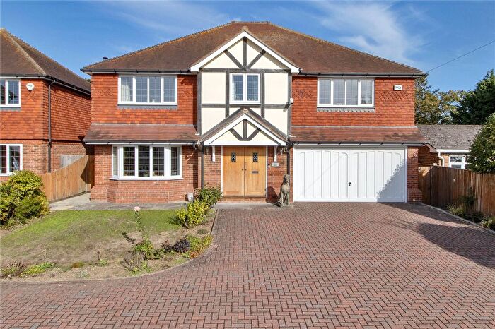 6 Bedroom Detached House For Sale In Brenchley Road, Horsmonden, Kent, TN12