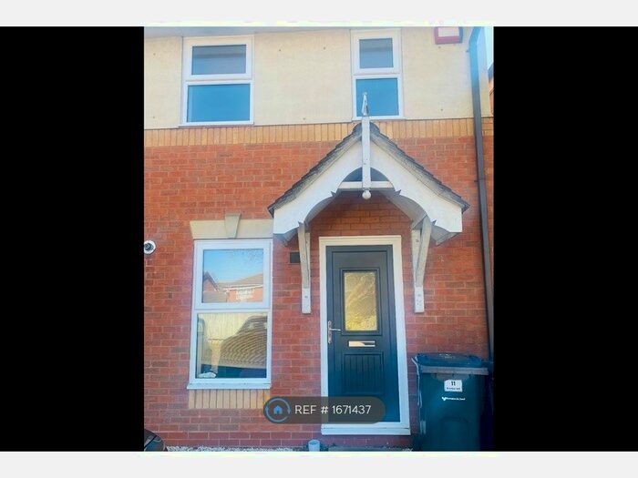 2 Bedroom End Of Terrace House To Rent In Bramble Dell, Birmingham, B9