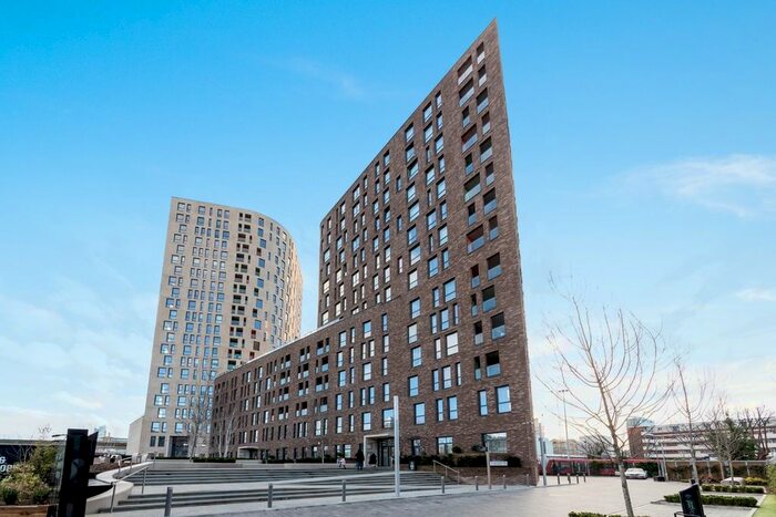 1 Bedroom Flat To Rent In Roosevelt Tower, Manhattan Plaza, Williamsburg Plaza, Blackwall, London, E14