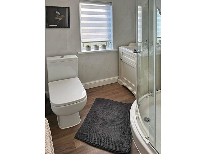 2 Bedroom Bungalow To Rent In Harrogate, HG3