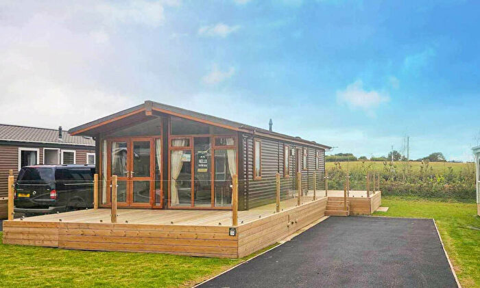 2 Bedroom Park Home For Sale In Meadows Retreat Lodge Park, Cockermouth, Cumberland, CA13