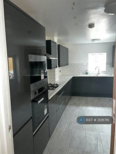 4 Bedroom Semi-Detached House To Rent In Church Road, London, E12