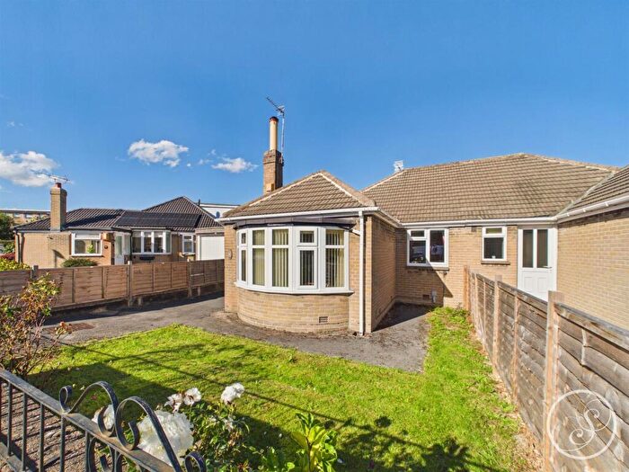 2 Bedroom Semi-Detached Bungalow For Sale In Carr Manor Croft, Leeds, LS17