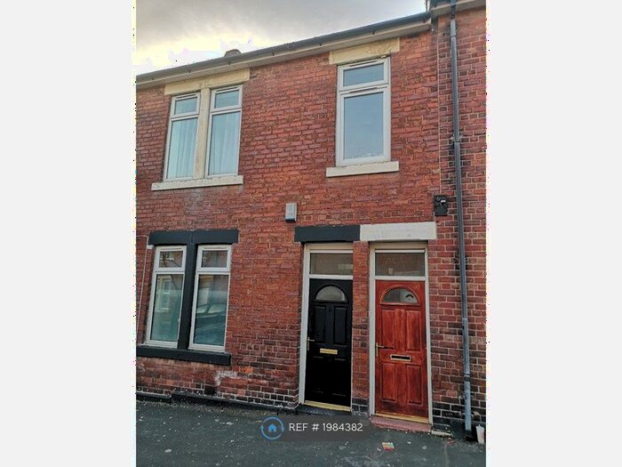 2 Bedroom Flat To Rent In East Howdon, Wallsend, NE28